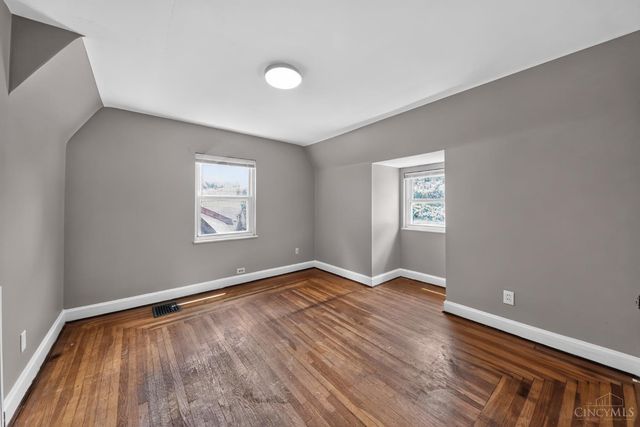 2204 Shasta Place, Cincinnati, OH 45211