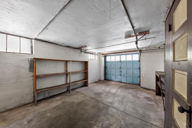 2204 Shasta Place, Cincinnati, OH 45211