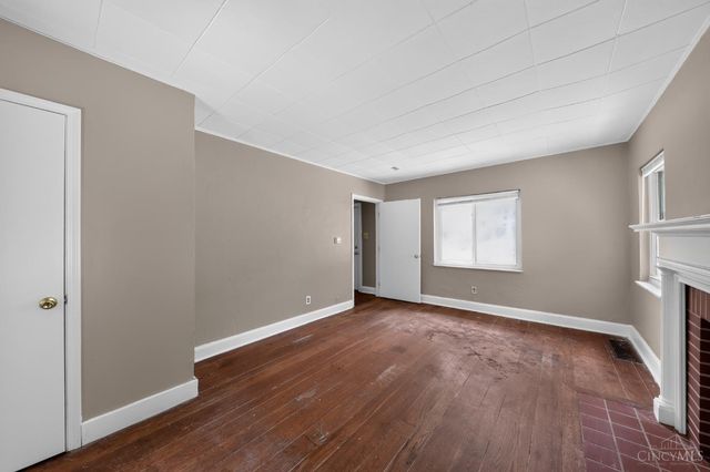 2204 Shasta Place, Cincinnati, OH 45211