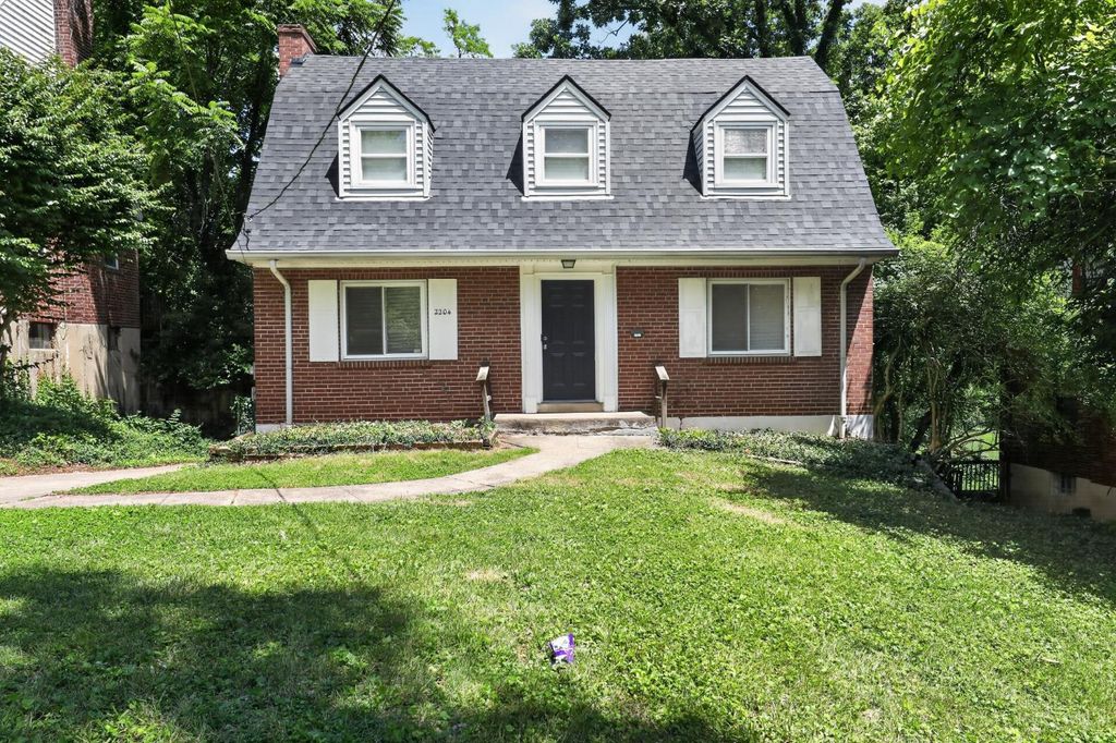 2204 Shasta Place, Cincinnati, OH 45211