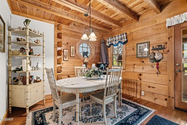 3208 Emerald Springs Loop, Sevierville, TN 37862