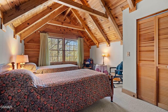 3208 Emerald Springs Loop, Sevierville, TN 37862