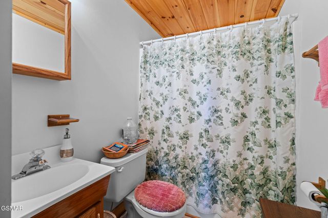 3208 Emerald Springs Loop, Sevierville, TN 37862