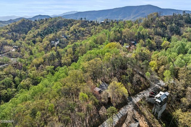 3208 Emerald Springs Loop, Sevierville, TN 37862