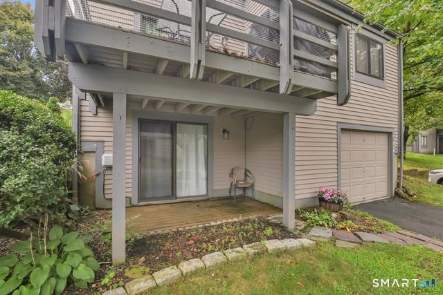 542 Pilgrim Harbor 542, Wallingford, CT 06492