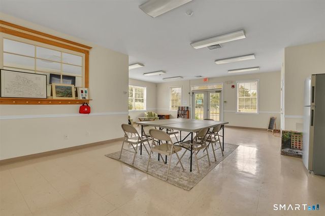 542 Pilgrim Harbor 542, Wallingford, CT 06492