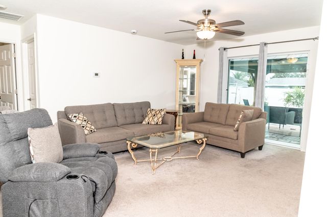 684 SE Crescent Avenue, Port St. Lucie, Port St Lucie, FL 34984