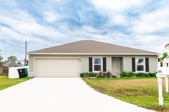684 SE Crescent Avenue, Port St. Lucie, Port St Lucie, FL 34984