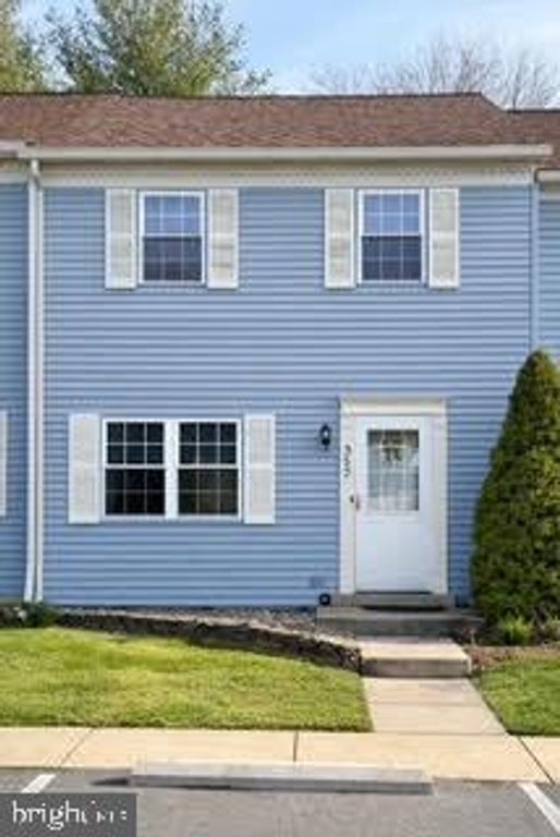 352 DOHNER DR, Lancaster, PA 17602