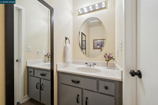 258 Barnett Ter, Pleasant Hill, CA 94523