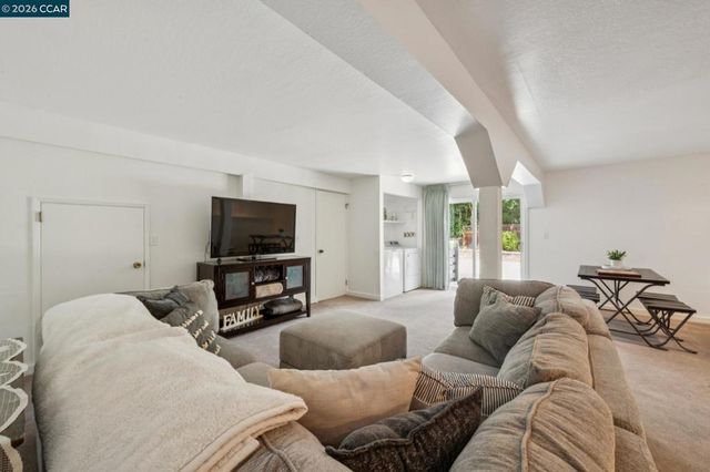 258 Barnett Ter, Pleasant Hill, CA 94523
