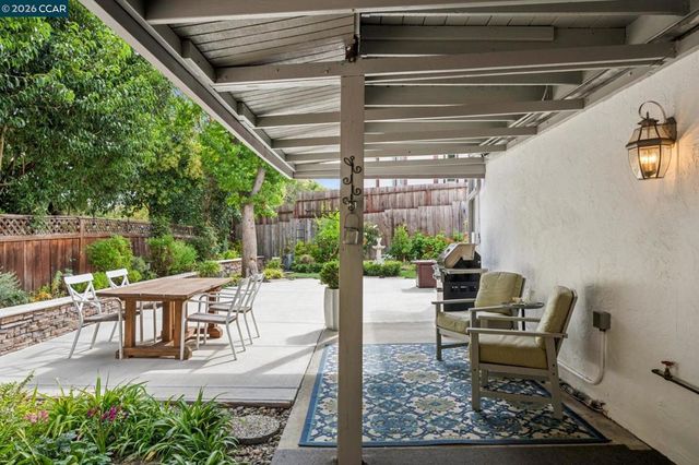 258 Barnett Ter, Pleasant Hill, CA 94523