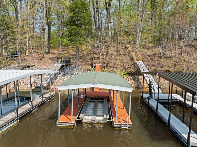 50 Maple Dr, Winchester, TN 37398