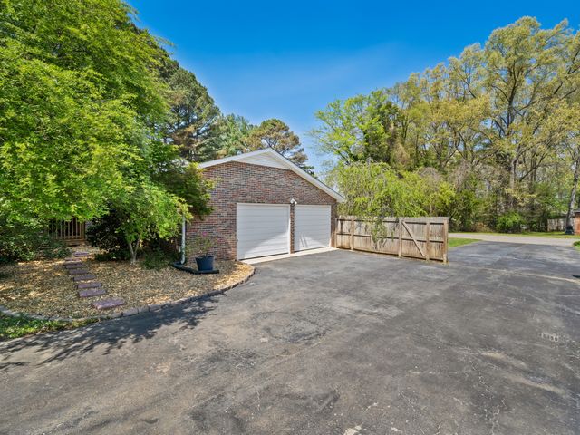 50 Maple Dr, Winchester, TN 37398