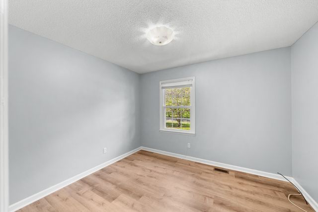 50 Maple Dr, Winchester, TN 37398