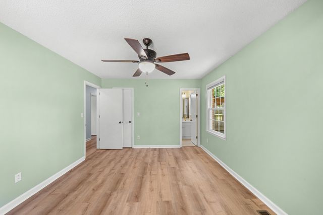 50 Maple Dr, Winchester, TN 37398