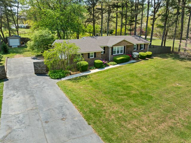 50 Maple Dr, Winchester, TN 37398