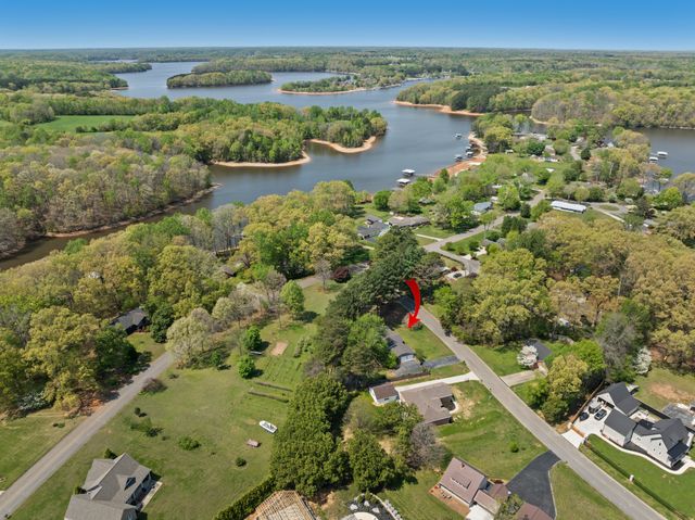 50 Maple Dr, Winchester, TN 37398