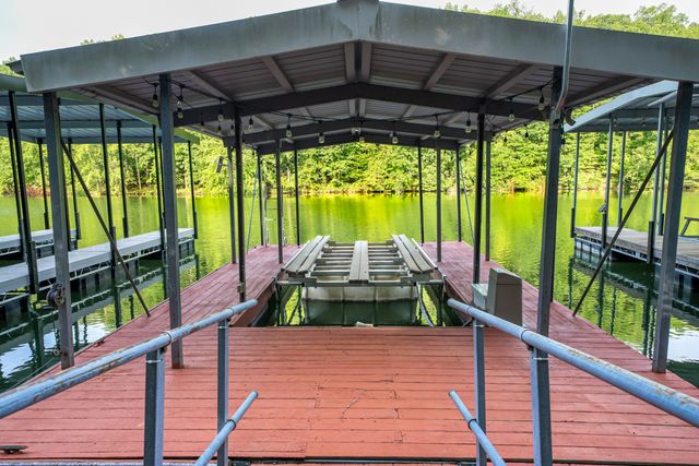 50 Maple Dr, Winchester, TN 37398