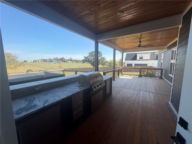 3120 Bloomfield Street, Bentonville, AR 72713