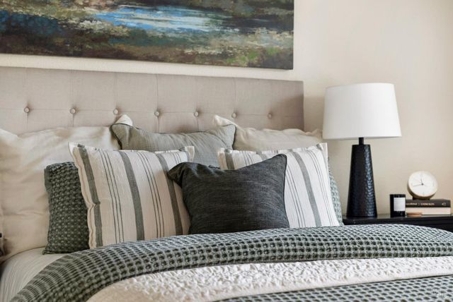 360 Twin Lakes Dr, Santa Rosa, CA 95409