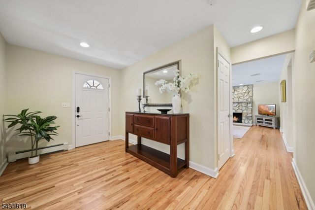 66 Linwood Ave, Midland Park Boro, NJ 07432