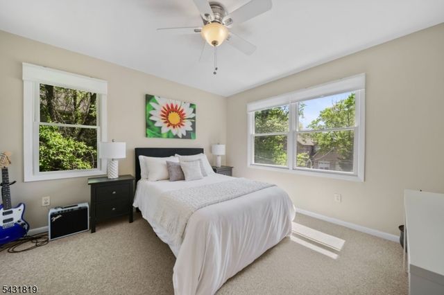 66 Linwood Ave, Midland Park Boro, NJ 07432
