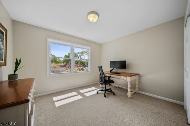 66 Linwood Ave, Midland Park Boro, NJ 07432