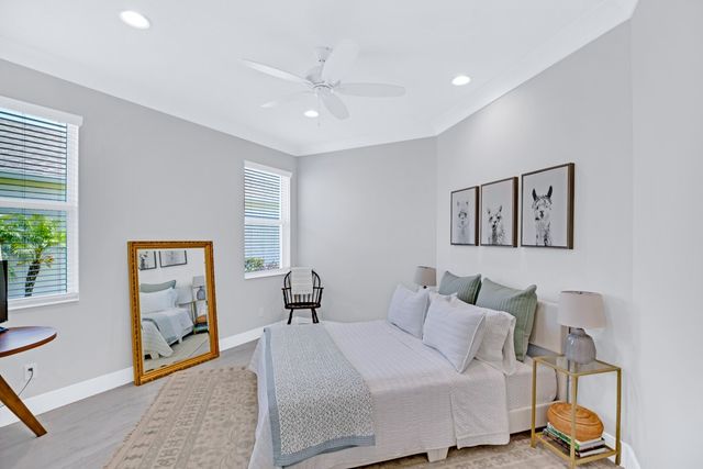 2136 Falls Manor, Vero Beach, FL 32967