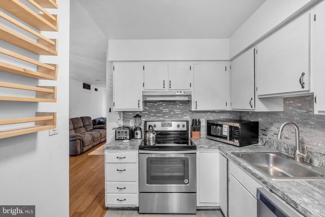 572B WILLOW TURN, Mount Laurel, NJ 08054