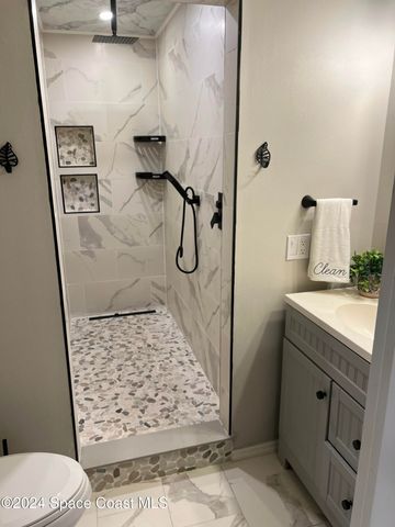 1668 Clover Circle, Melbourne, FL 32935