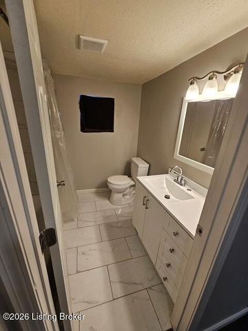 1049 Tennessee Ave, Louisville, KY 40208