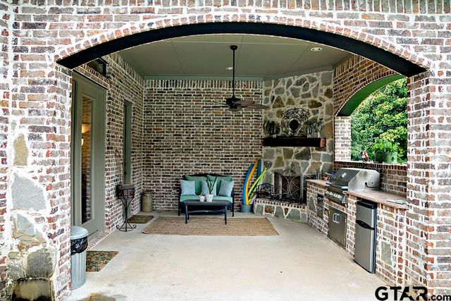 4700 Stonebridge Lane, Athens, TX 75751