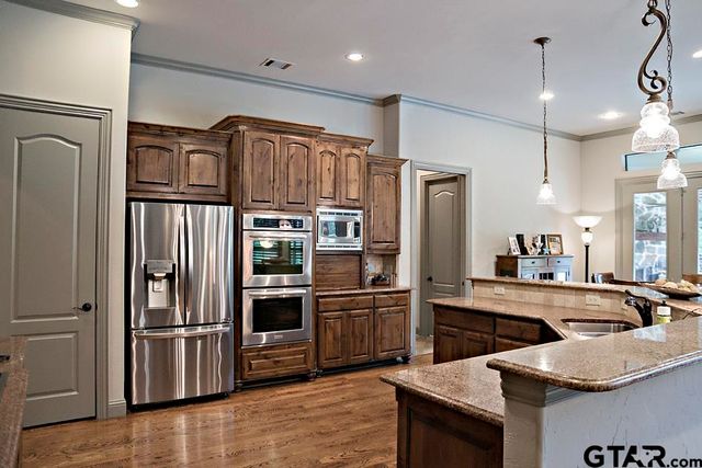 4700 Stonebridge Lane, Athens, TX 75751