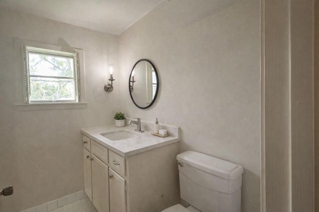 112 Raven Street, Clute, TX 77531