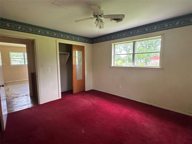 112 Raven Street, Clute, TX 77531