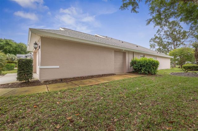 60 VILLA LAGO LANE, Ormond Beach, FL 32174