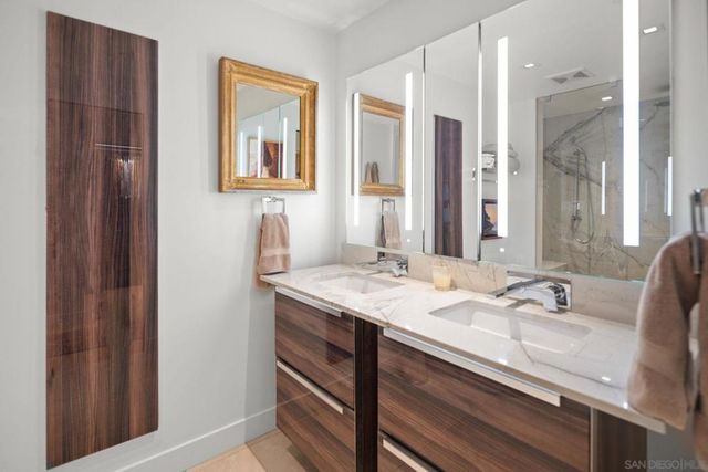 1325 Pacific Hwy 1902, San Diego, CA 92101