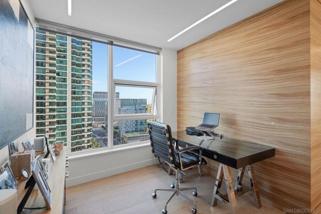 1325 Pacific Hwy 1902, San Diego, CA 92101