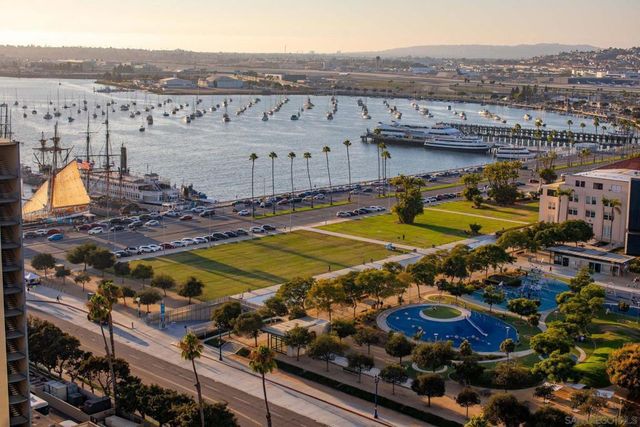 1325 Pacific Hwy 1902, San Diego, CA 92101