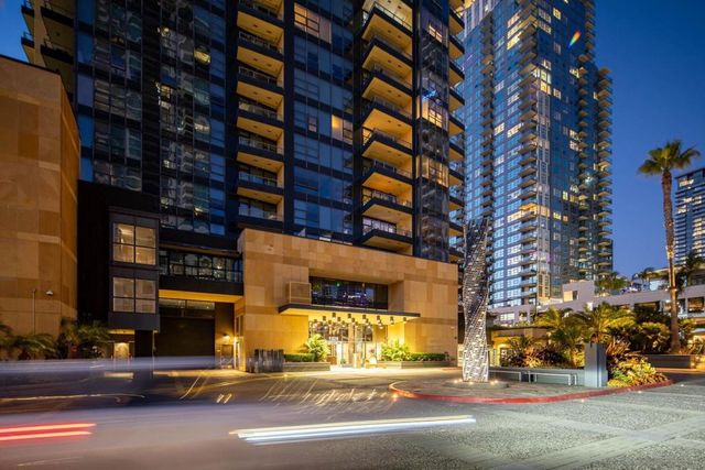 1325 Pacific Hwy 1902, San Diego, CA 92101