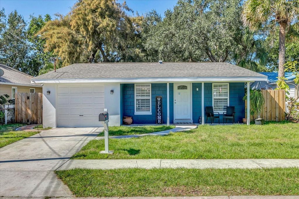 6711 S CORTEZ STREET, Tampa, FL 33616