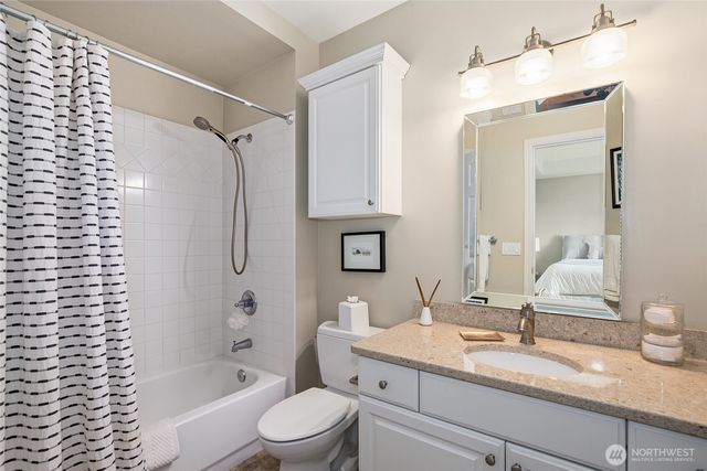 2409 196th Avenue SE, Sammamish, WA 98075