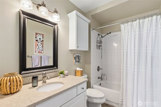 2409 196th Avenue SE, Sammamish, WA 98075
