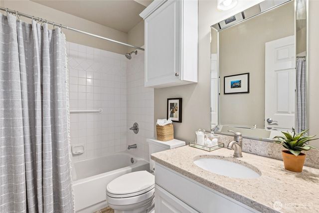 2409 196th Avenue SE, Sammamish, WA 98075