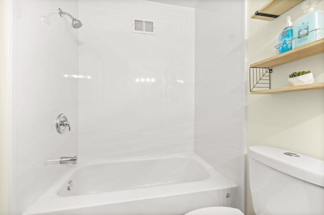 7720 Viewcrest Lane, New Hope, MN 55427