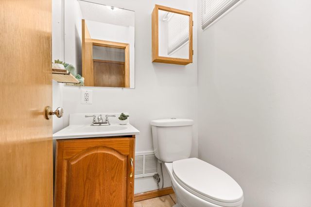 7720 Viewcrest Lane, New Hope, MN 55427