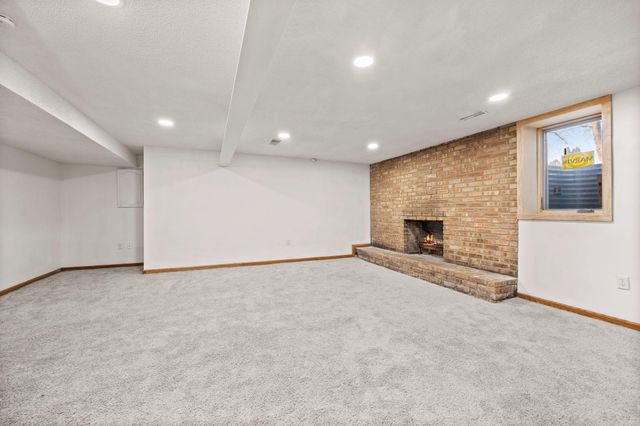 7720 Viewcrest Lane, New Hope, MN 55427