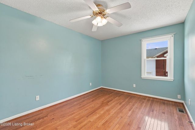 2225 Hochstrasser Rd, Fisherville, KY 40023