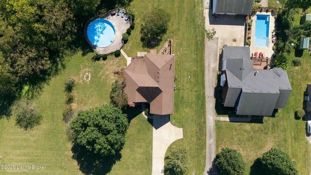 2225 Hochstrasser Rd, Fisherville, KY 40023